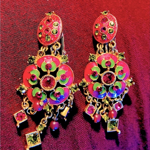Nina Ricci for Avon Pink & Green Clip On Earrings with Crystals - Picture 1 of 6